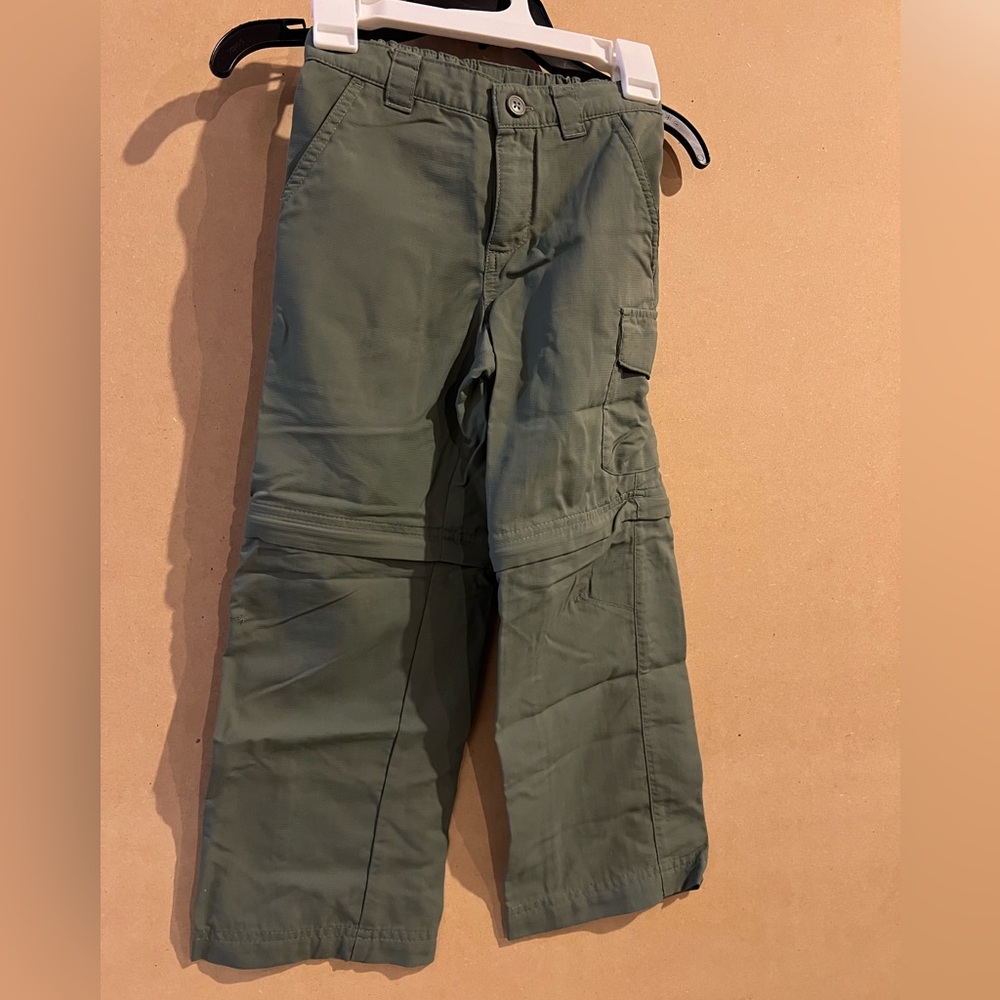 Kids Columbia flyfishing/outdoor convertible pant, size 4/5